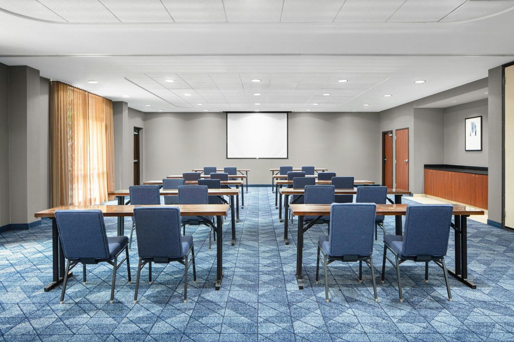Courtyard By Marriott Knoxville Airport Alcoa Exterior foto