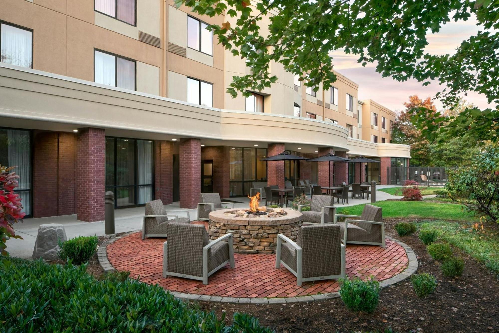 Courtyard By Marriott Knoxville Airport Alcoa Exterior foto