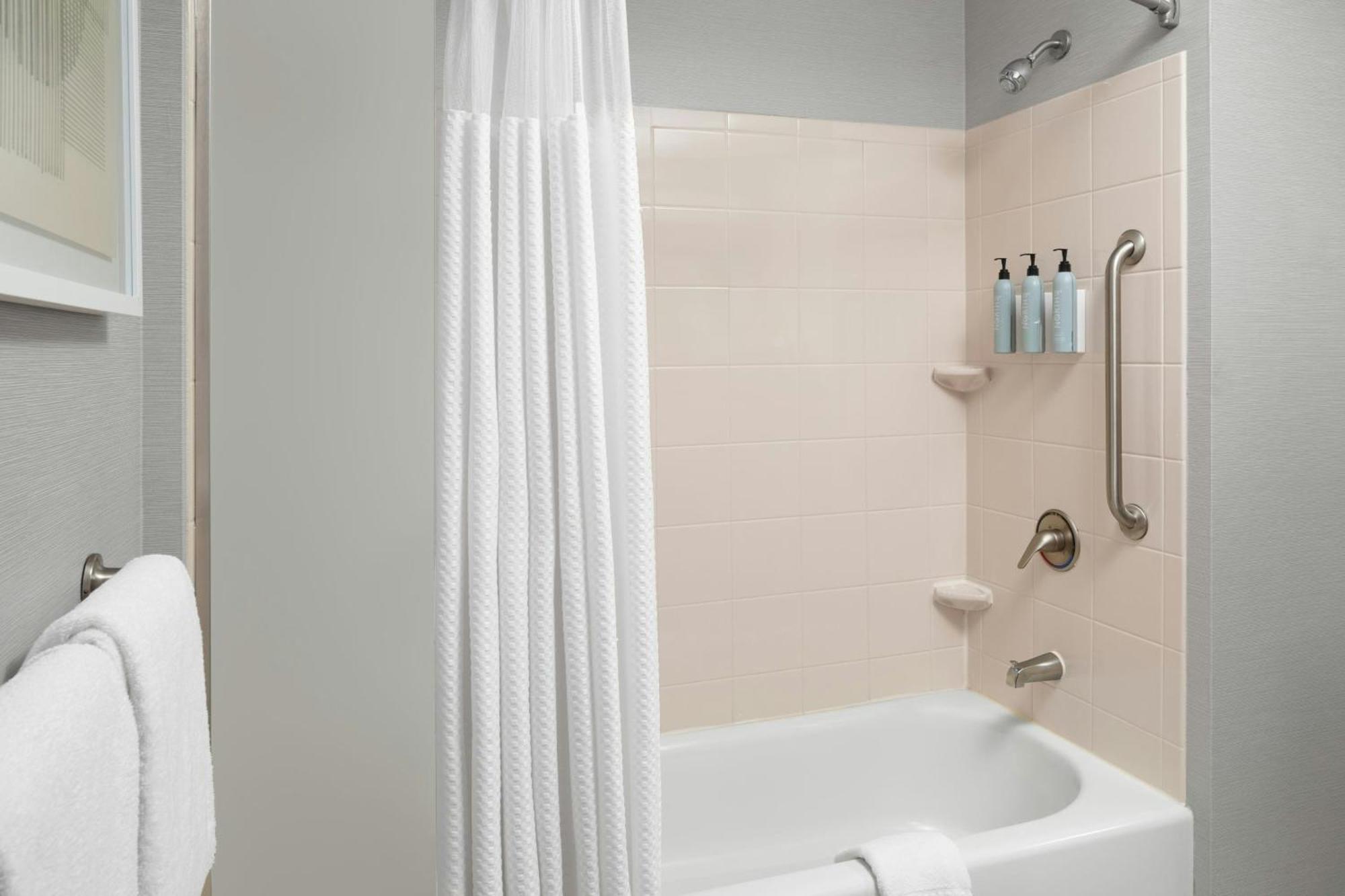 Courtyard By Marriott Knoxville Airport Alcoa Exterior foto